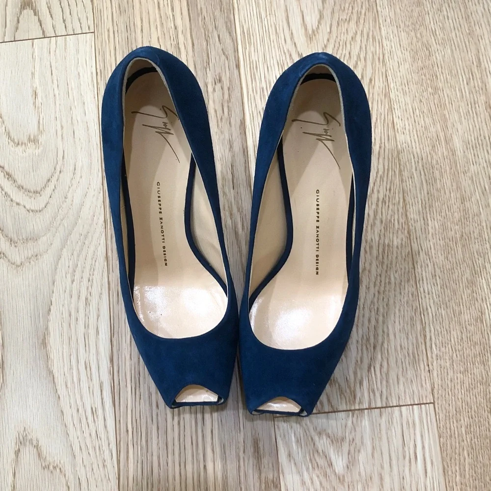 Giuseppe Zanotti Platform Heels Size 9 Blue Gaga Suede
